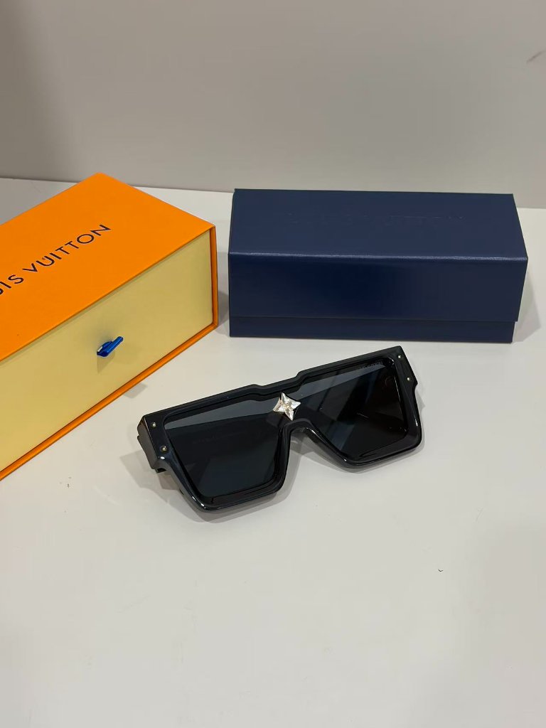 Louis Vuitton Square Star Shield Sunglasses